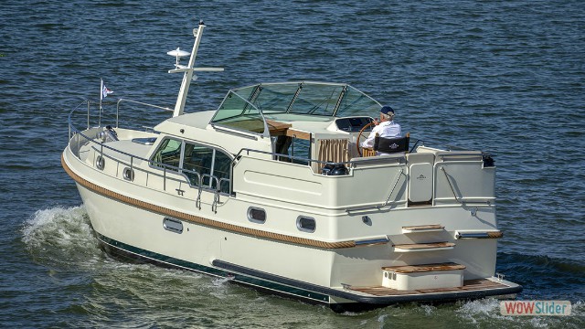 linssen-GS-35-0-ac-in-fahrt-von-heck