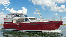 Linssen 40.0 AC »Lola II« in Fahrt, von links nach rechts fahrend